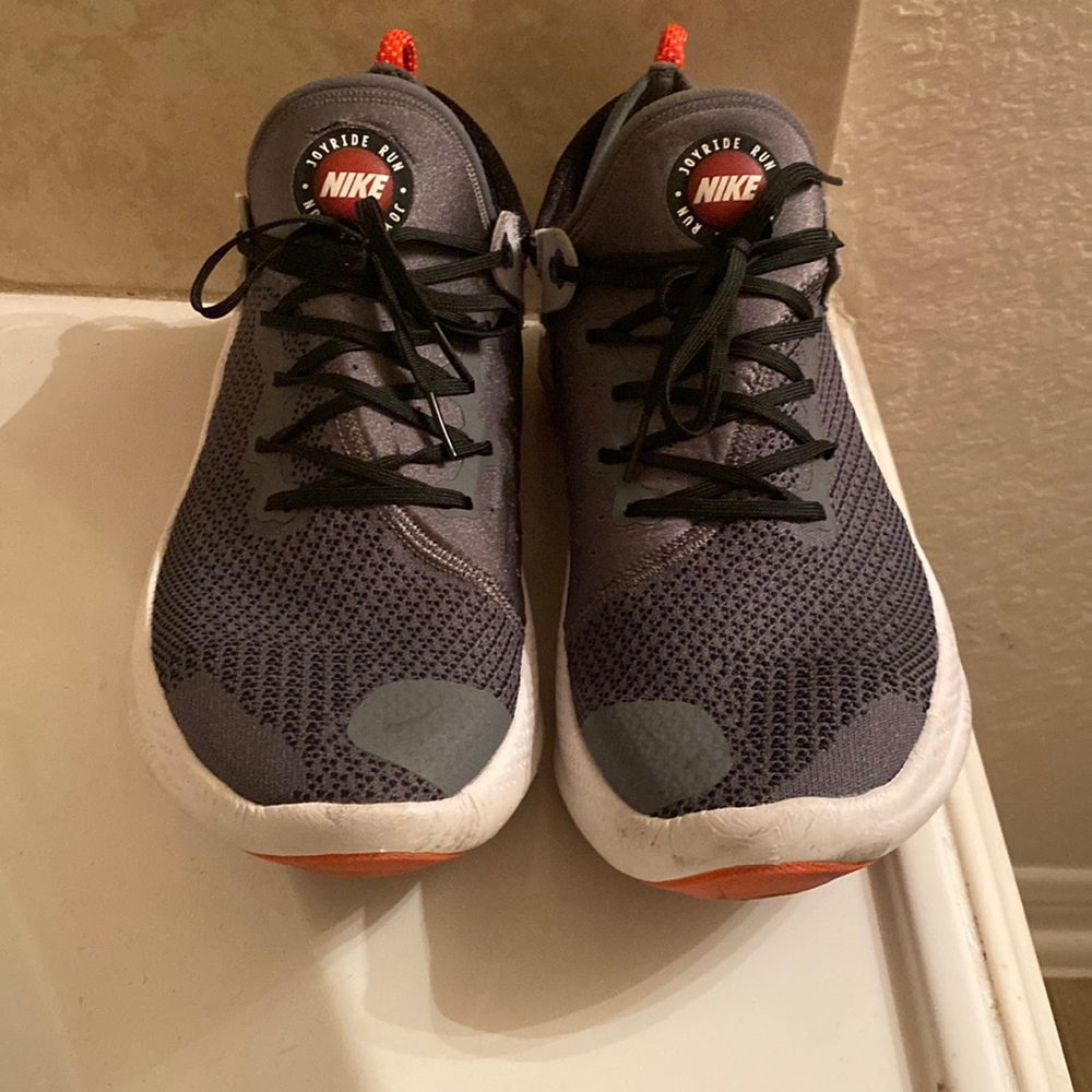 Nike joy ride run
